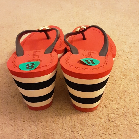 "NWOT" JUICY COUTURE Sandal - Picture 3 of 6